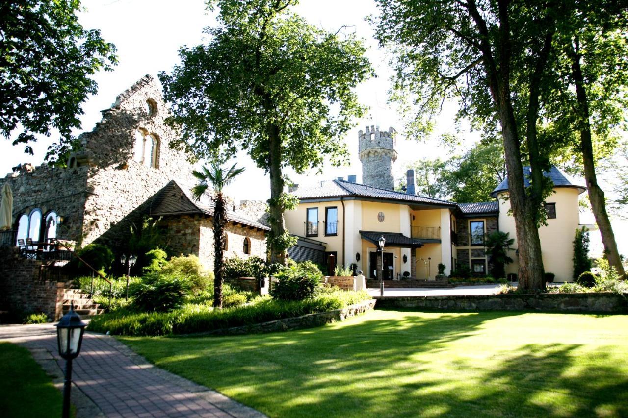 Burg & Gaestehaus By Schwarzenstein Geisenheim Bagian luar foto